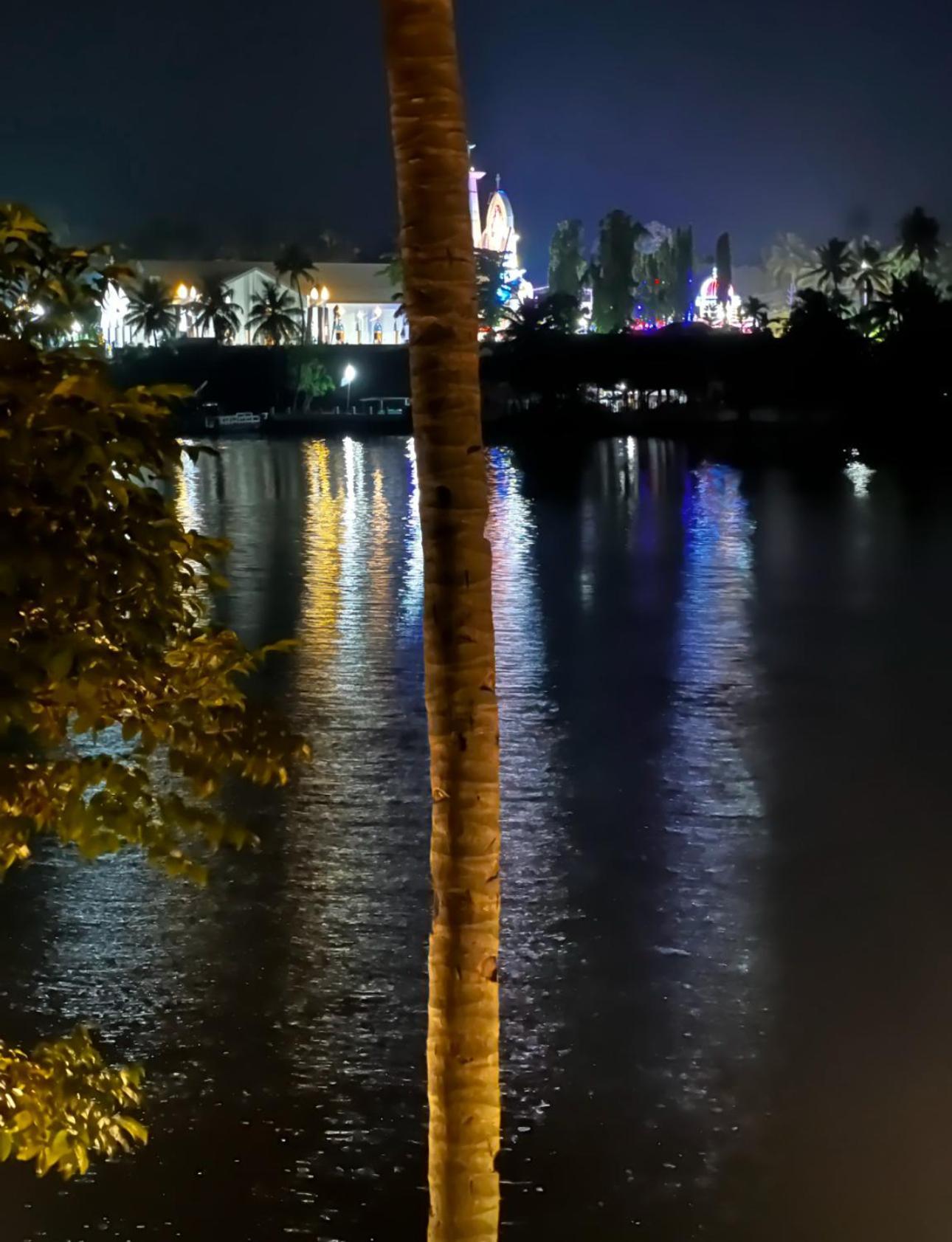 Bed and Breakfast Jaladarshini Lakeside Gardens Kollam Exterior foto
